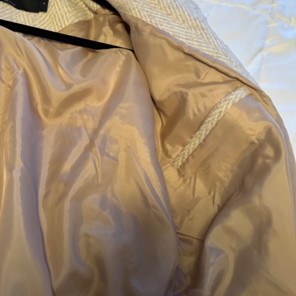 Men's Jacket - Picture 5 of 7